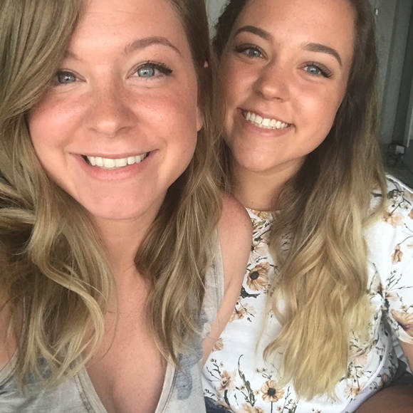 Meet your Posher, Sierrah - Picture 3 of 3